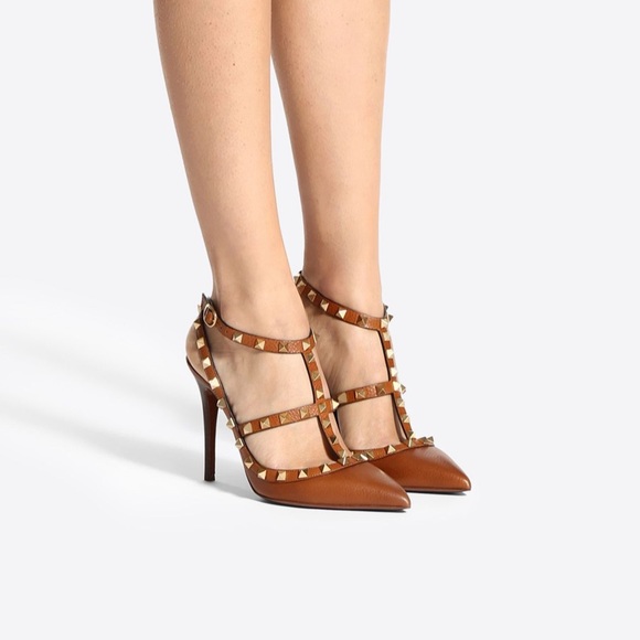 ❌ SOLD ❌      Valentino rockstud pumps - Picture 2 of 8